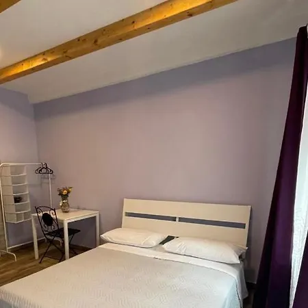 Garden House לינה וארוחת בוקר